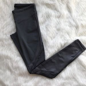 Sleek alo yoga leggings